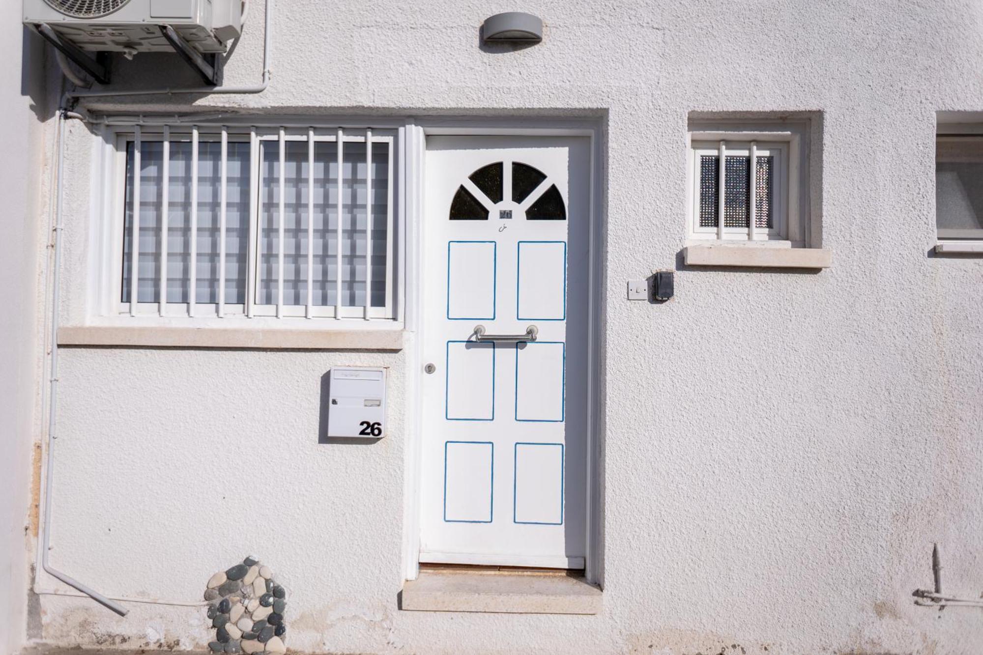 Beach House At Seafront Villa Meneou Esterno foto